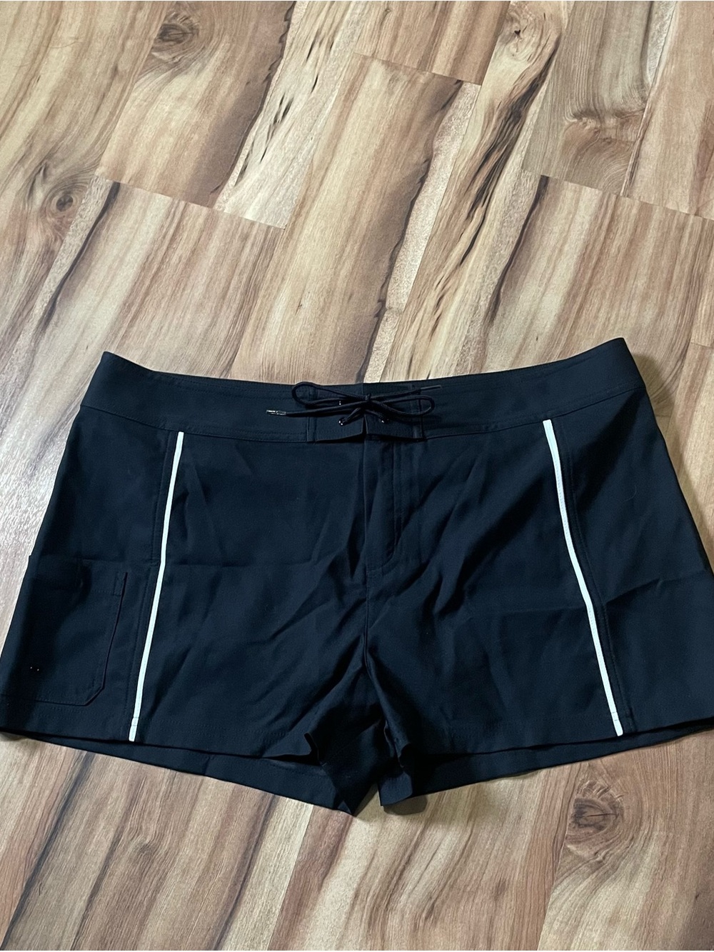 JAG Women's Black Lined Board Shorts with White Piping Size XL